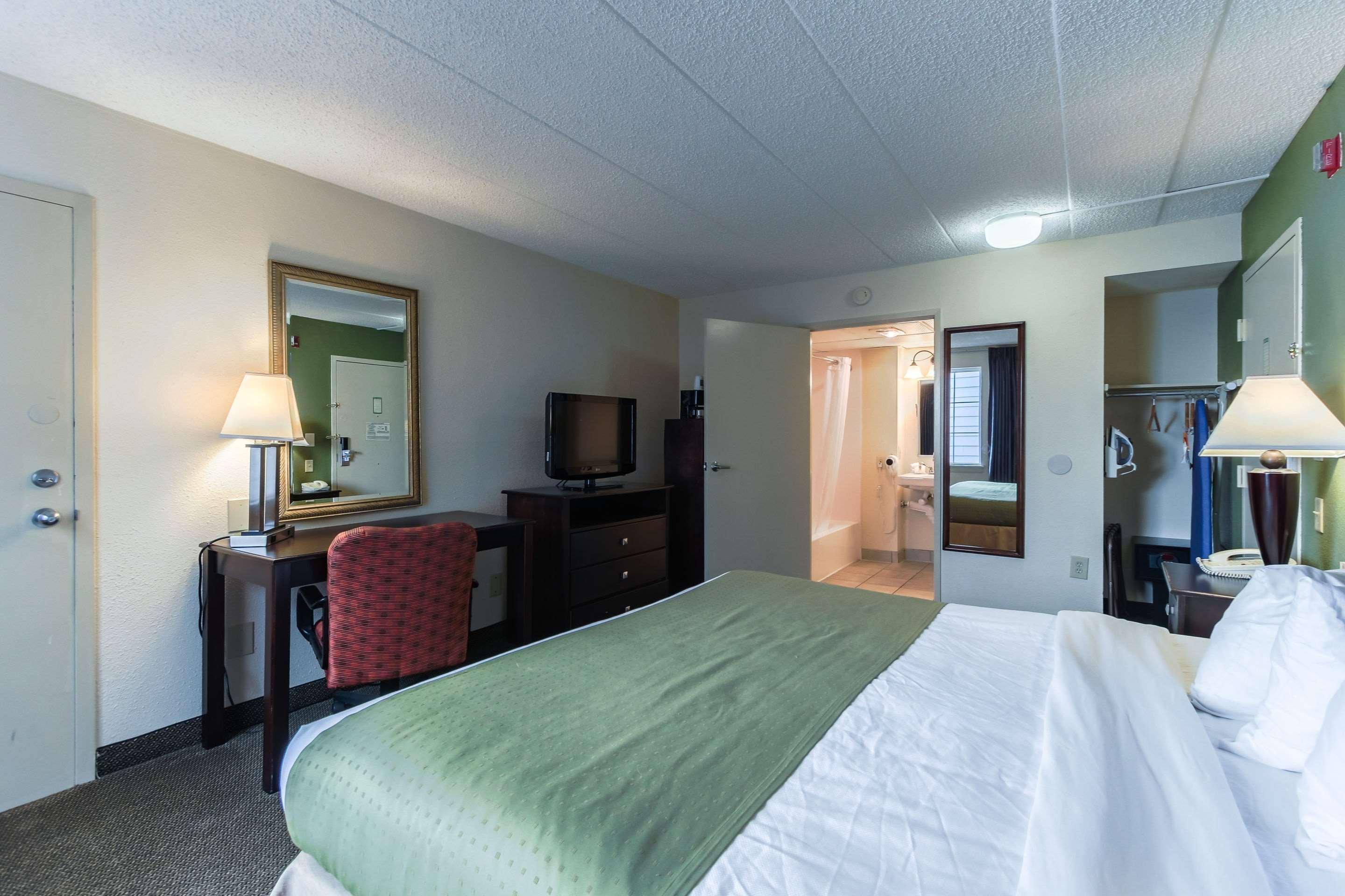 Quality & Conference Center 3*