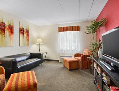 Quality & Conference Center 3* West Chester