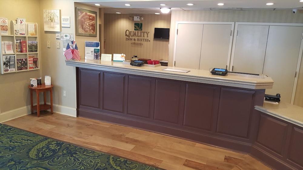 Quality & Conference Center Hotel 3*
