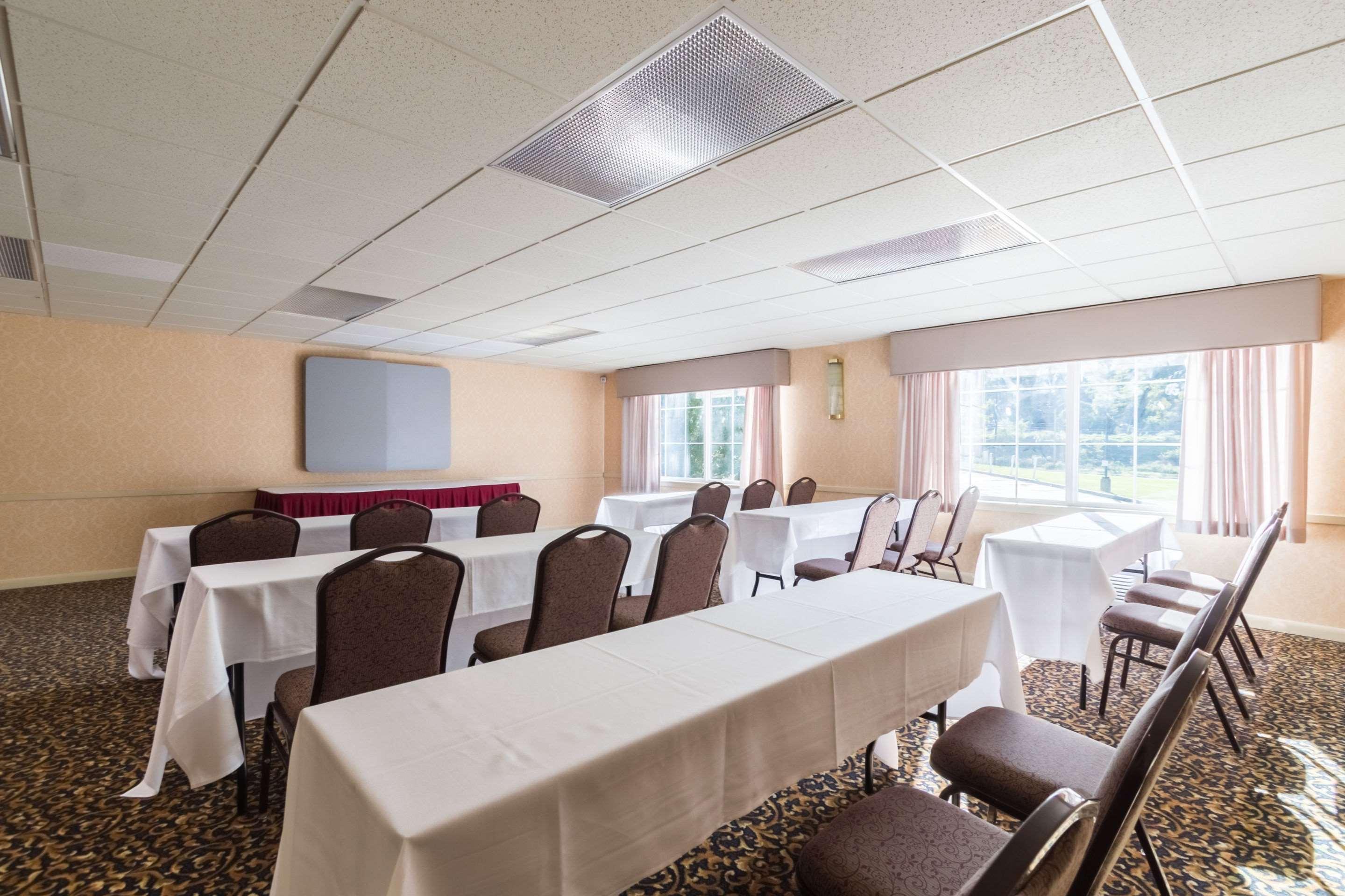 Hotel Quality & Conference Center 3*