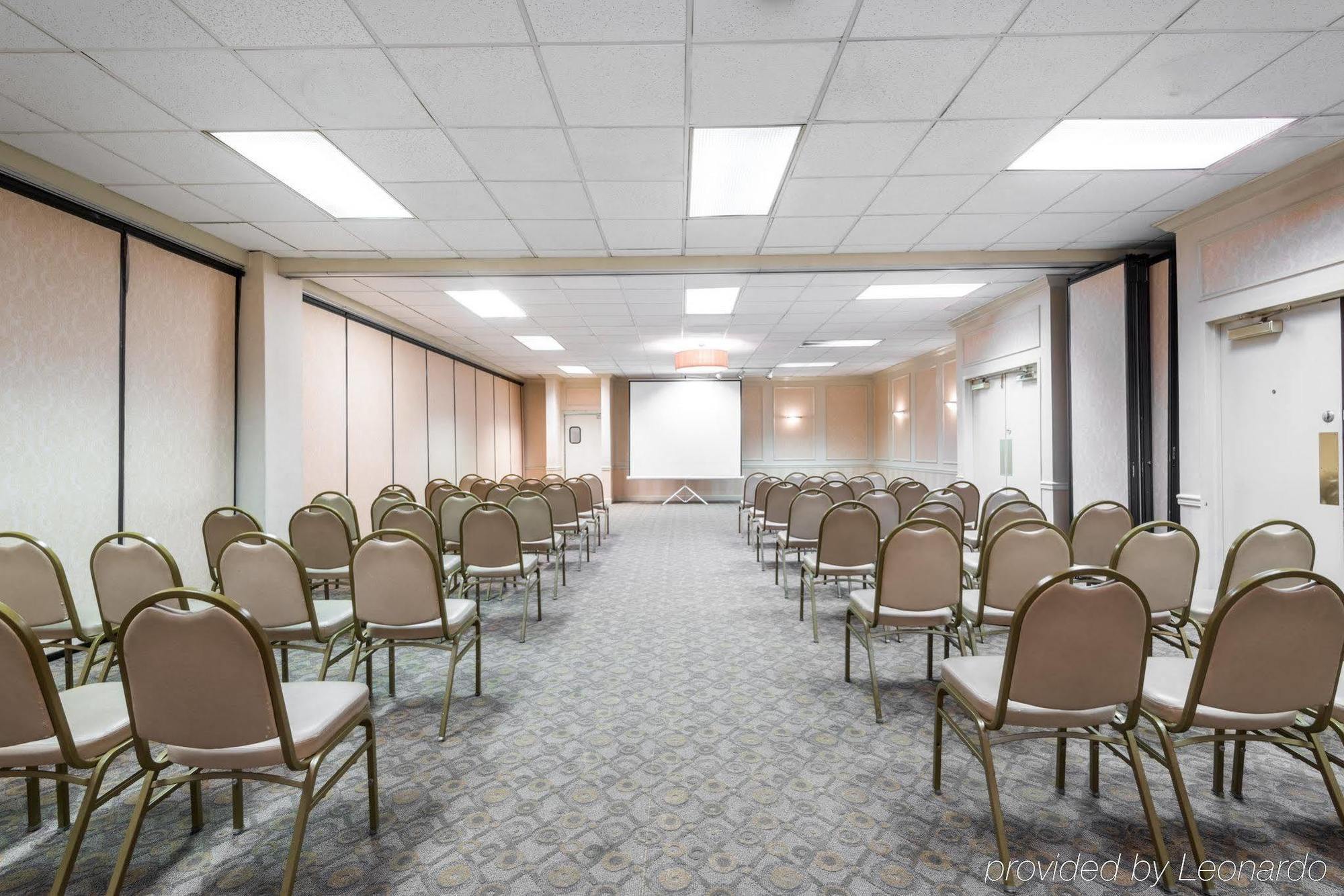Quality & Conference Center Hotel West Chester