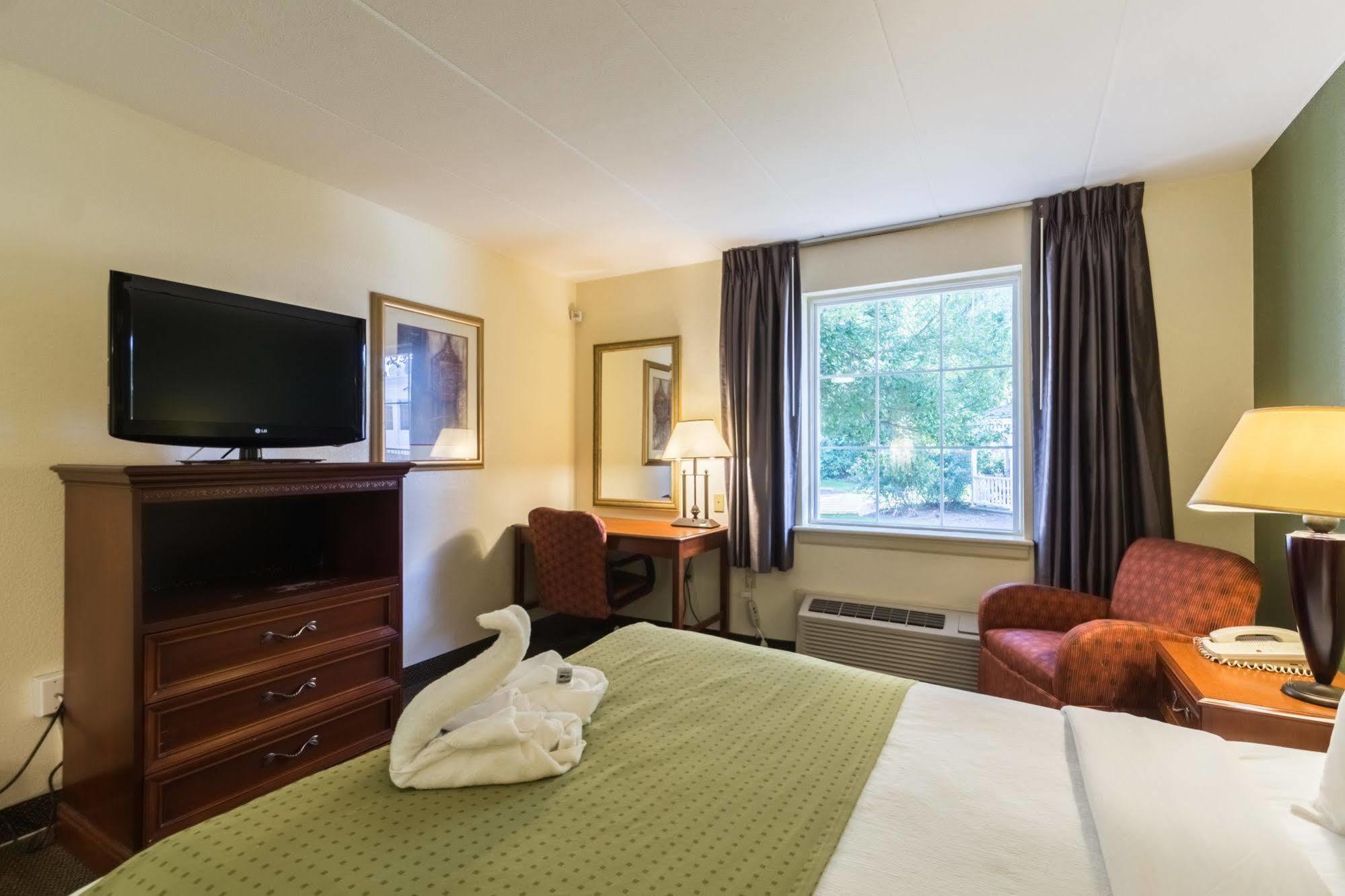 Hotel Quality & Conference Center West Chester
